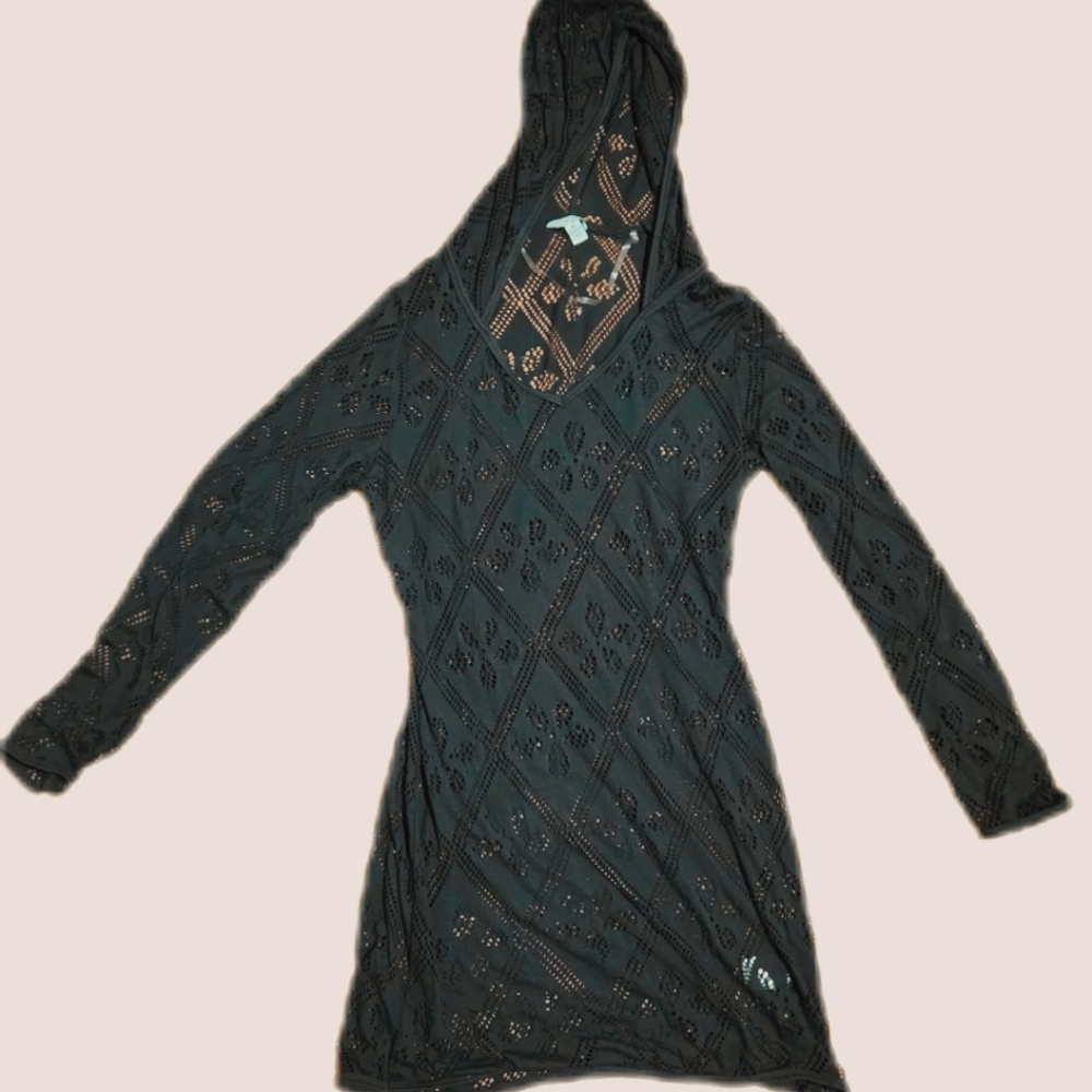 Womens medium bathing suit cover